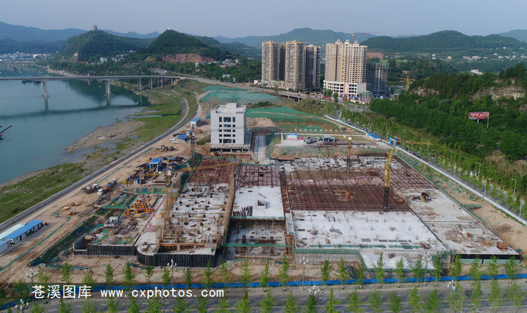 20190423苍溪县城赵公坝县医院建设02