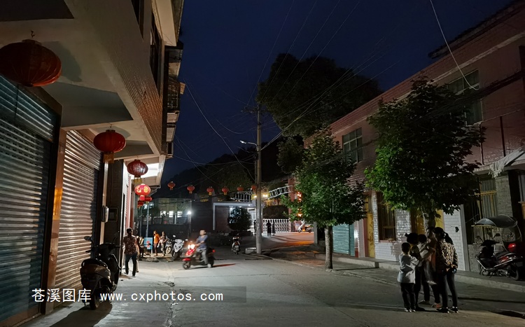 20200623苍溪白桥镇马桑场夜景35