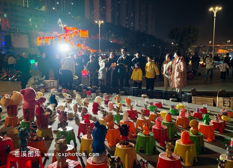 20260218苍溪县城水幕广场过年七天乐007